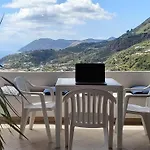 Casa Tra Cielo E Mare Bed and Breakfast Λίπαρι