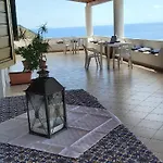 Casa Tra Cielo E Mare Bed and Breakfast