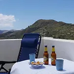 Bed and Breakfast Casa Tra Cielo E Mare Λίπαρι