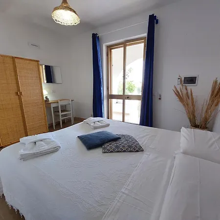 Bed and Breakfast Casa Tra Cielo E Mare 4*